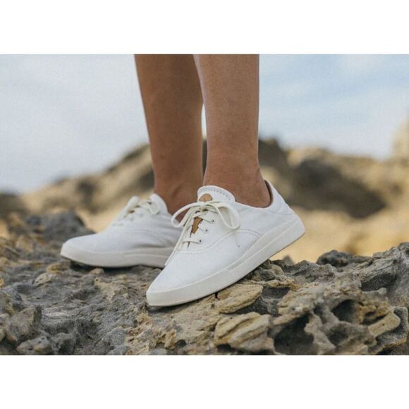 OluKai Kohu Canvas Off White Sneakers Women’s Size 7.5 - Picture 1 of 12